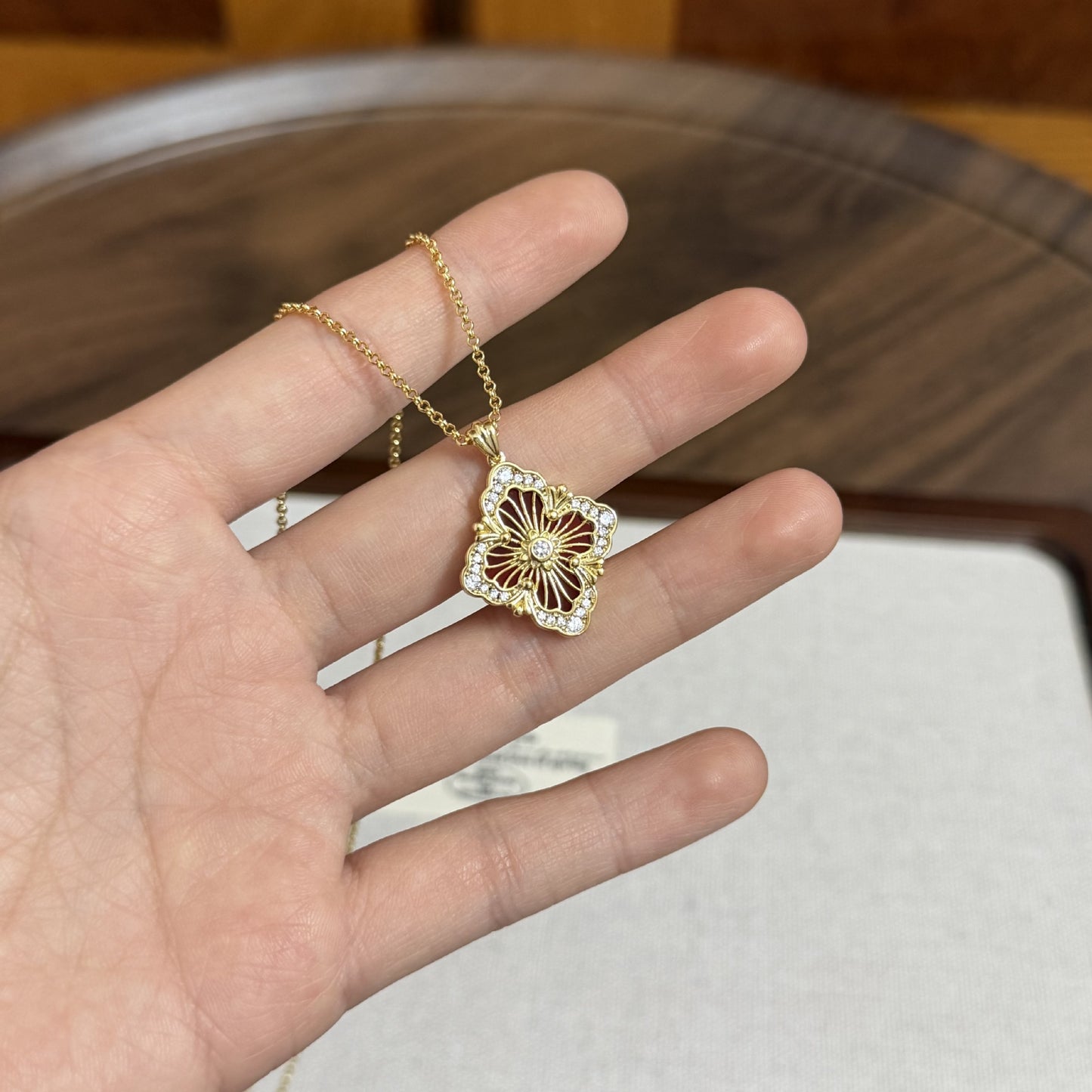 Women's Italian Brushed Cloth Clover Large Fritillary Clavicle Chain High-grade Necklace