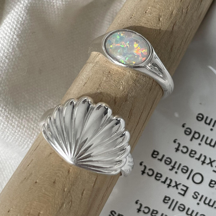 Ocean Style Sterling Sier Female Shell Shape Opal Stone Niche Ring