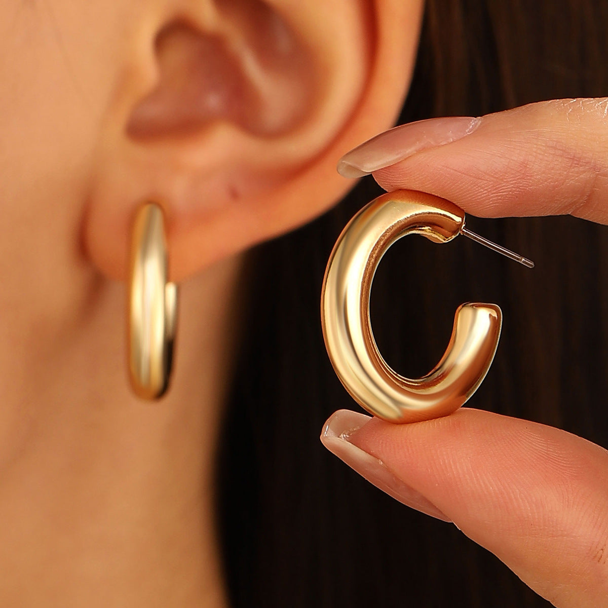Alloy Retro Water Drop Ear Punk Simple Niche Glossy Teardrop Earrings