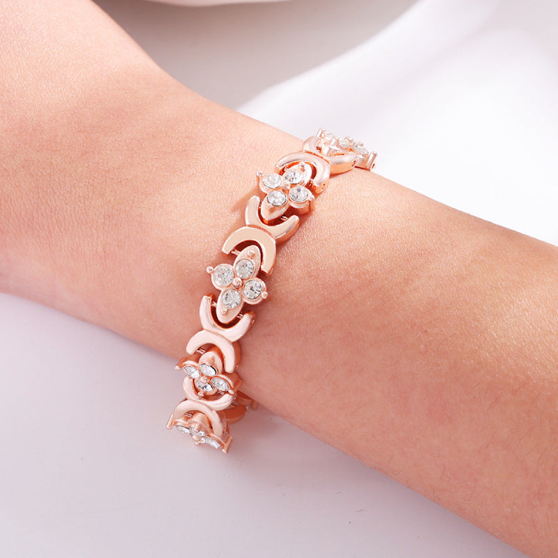Women's & Men's Fashion Temperament Clover Single Row Magnet Simple Bracelets