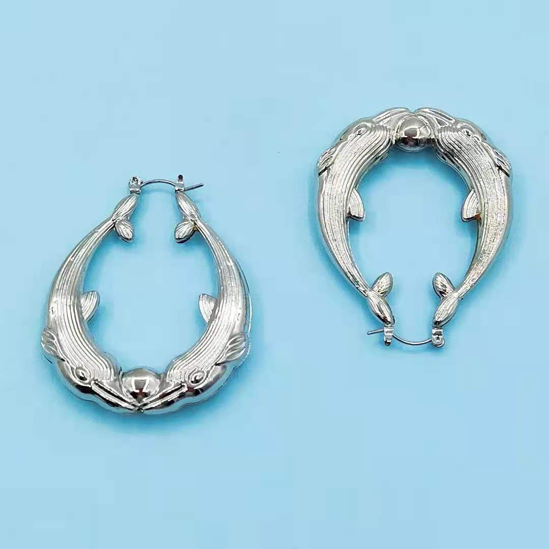 Simple Fashion Dolphin Creative Personality Fish-shaped Earrings