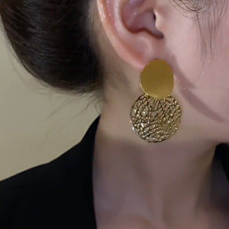 Golden Hollow Metallic Sier Needle Openwork Circle Elegant High-grade Cold Earrings