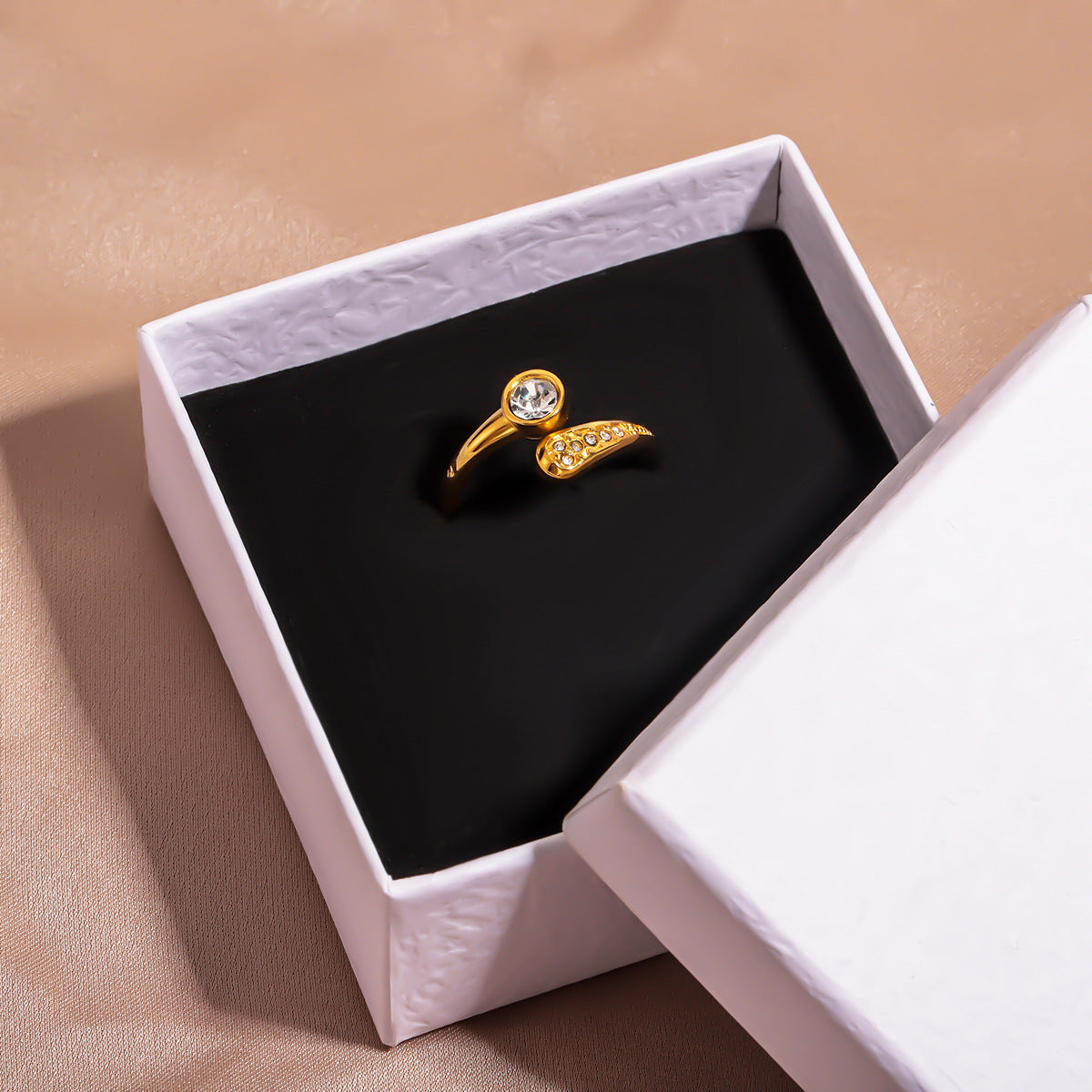 High Sense Box Paper Storage Gift Rings
