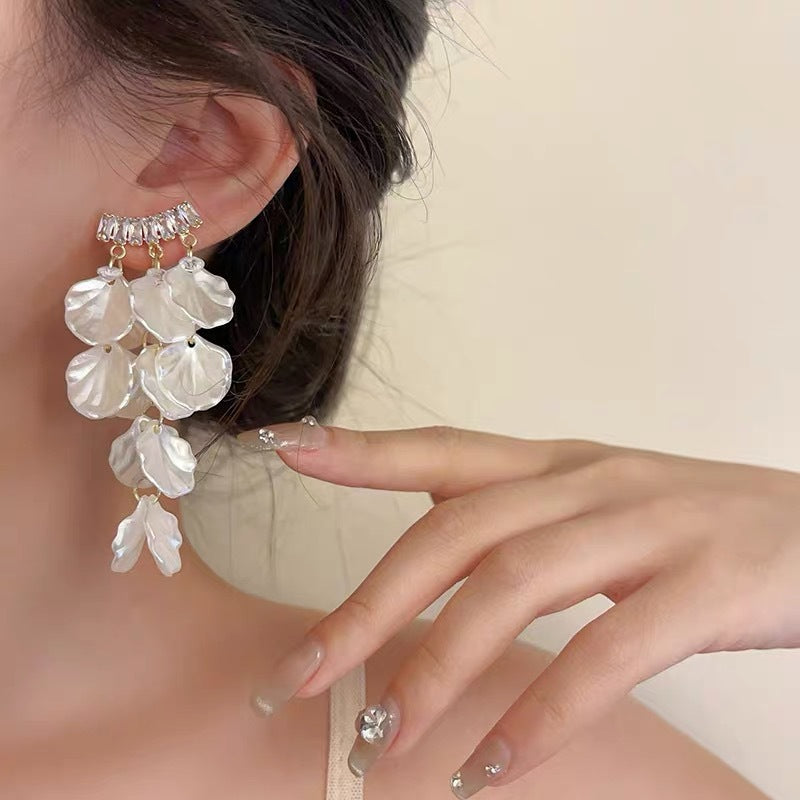 Wind Chimes French Tassel Female Design High Sense One-piece Mosquito Earrings