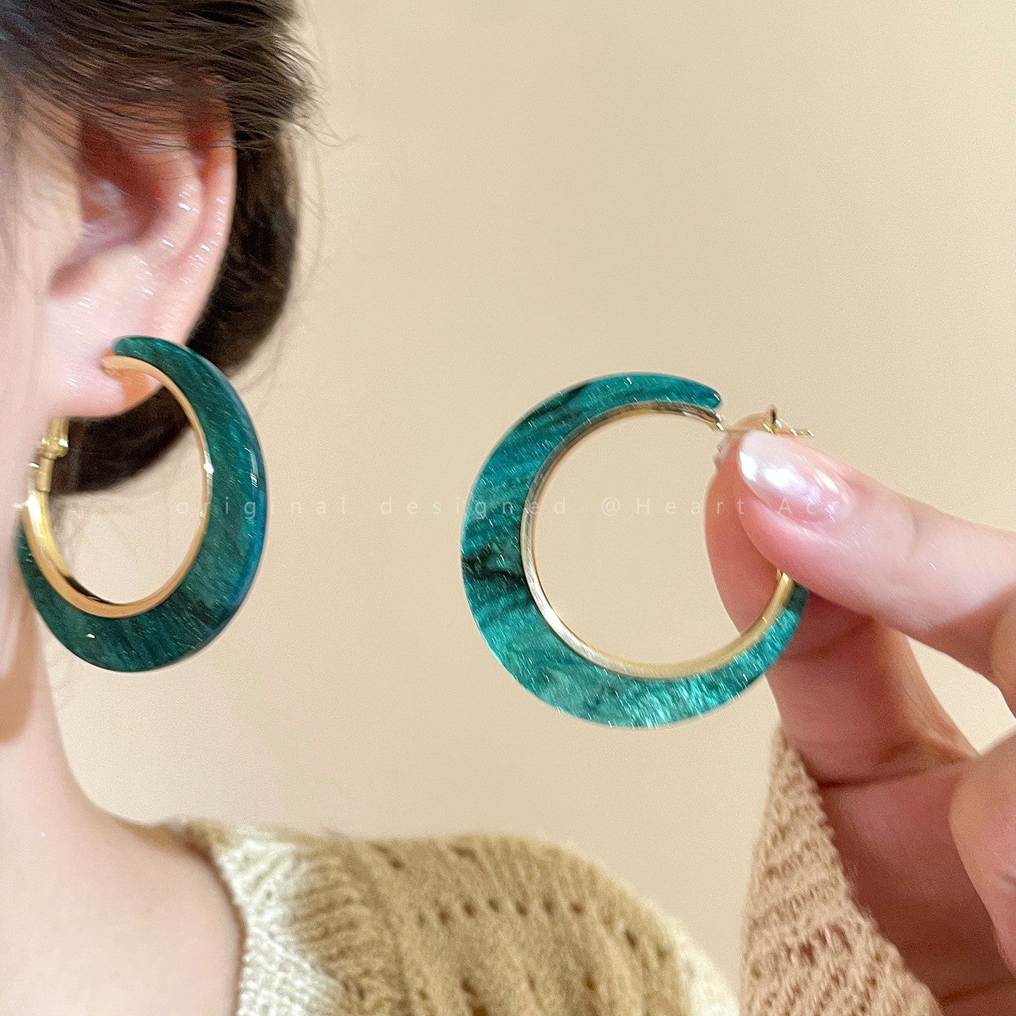 Women's Exaggerated Geometry Metal Circle Tassel Light Luxury High-grade Elegant Ear Earrings