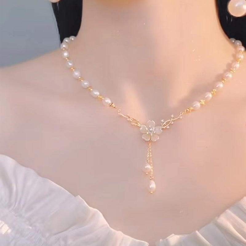 Women's Light Luxury Imitation Natural Freshwater Pearl Grace Clavicle Chain Fairy Necklaces