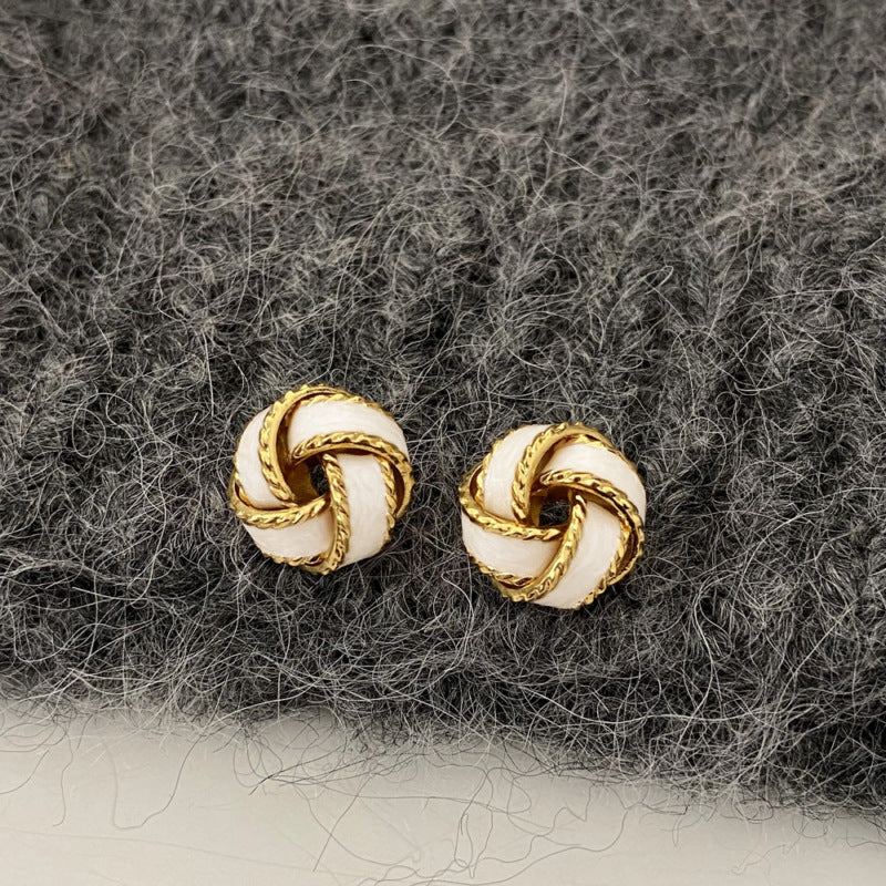 Advanced Sense Red Niche Design Elegant Stud Earrings
