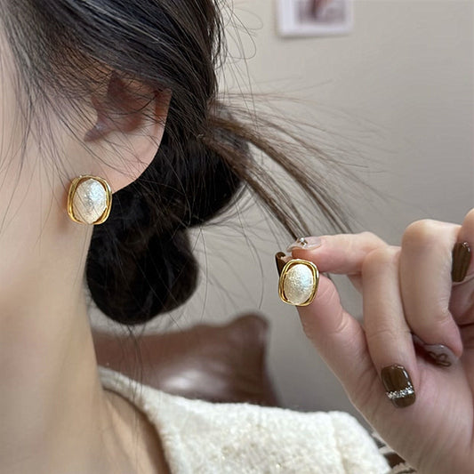Women's Gentle Vintage Cotton Beads Elegant For Minority Fashion Design Earrings