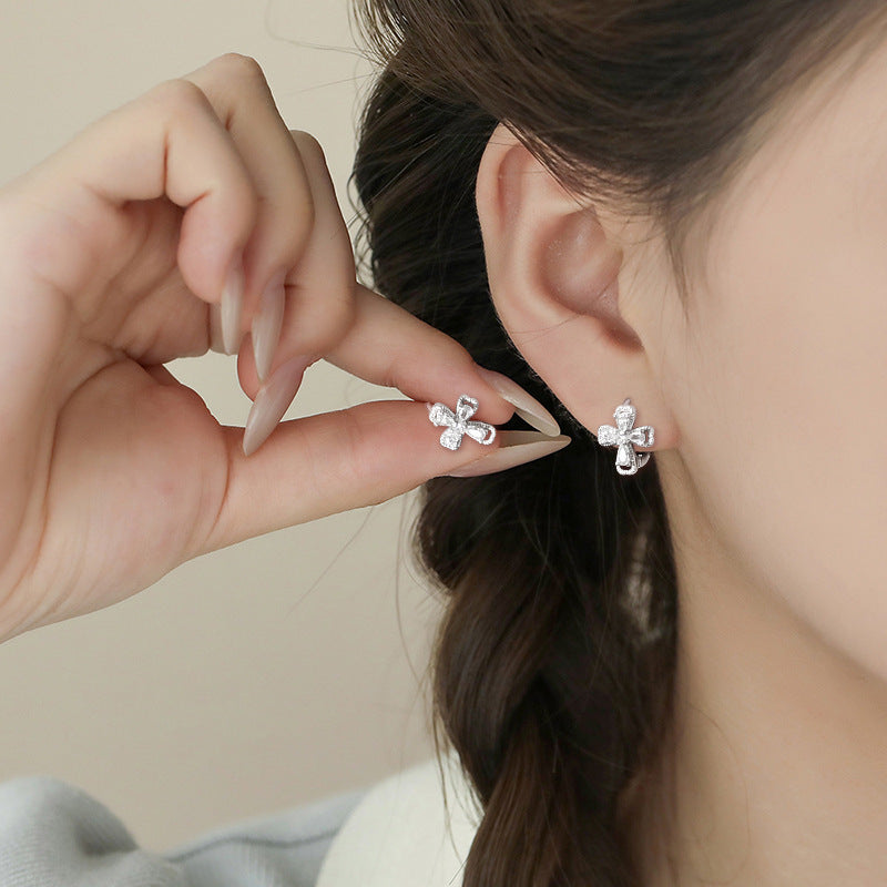 Flower Zircon Daily Commute Style Lucky Four-leaf Clover Four Petal Ear Buckle