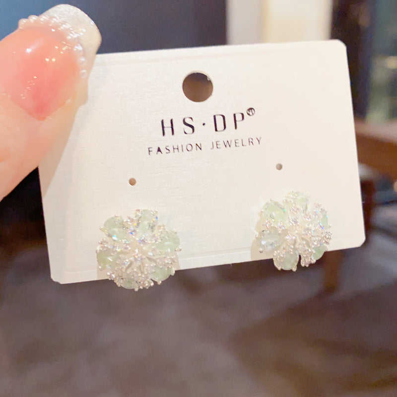 Fresh Thick Sier Zircon Petal Exquisite Fashion Small Earrings