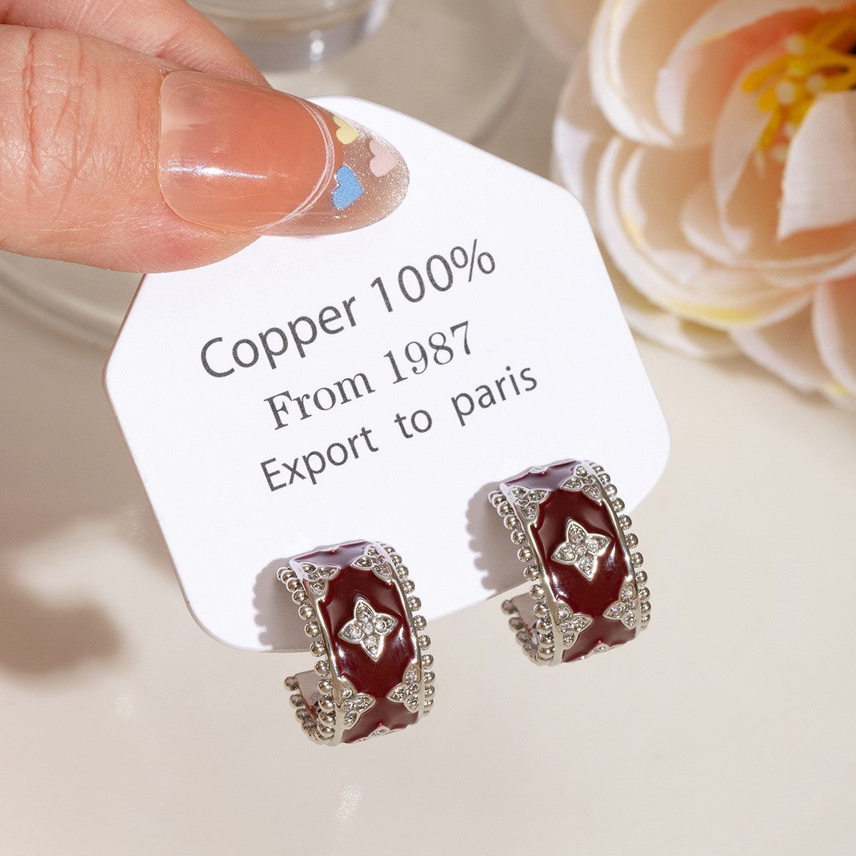 Exquisite Sweet Cutout Fritillary Plate Clover Flower Niche Earrings