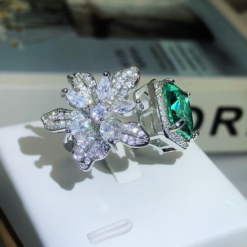 Women's Exquisite Square Full Diamond Inlaid Green Zircon Ring