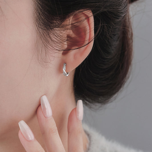 Women's Exquisite Clip Round Trendy Hoop Summer Earrings