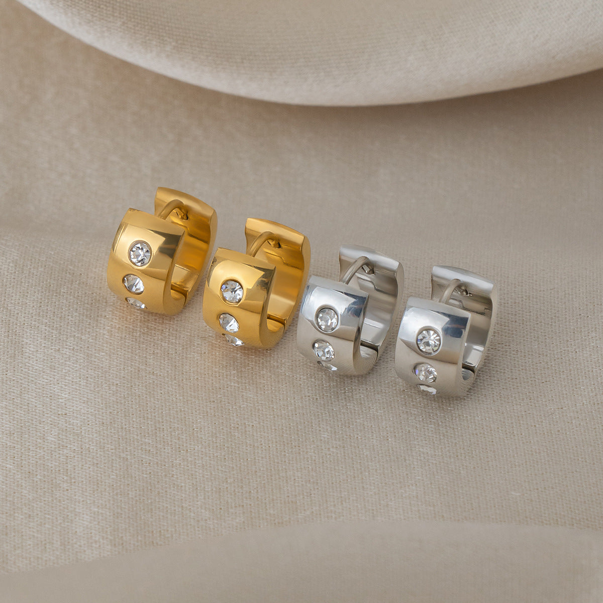 Fashion Stainless Steel Rhinestone Vacuum Gold-plated Earrings
