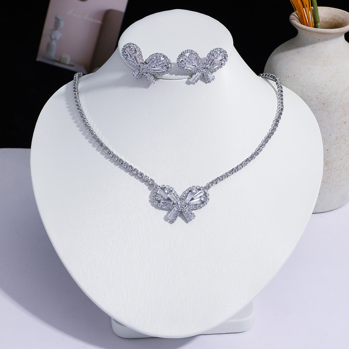 Fashion Trend Zircon Green Butterfly Tassel Necklace