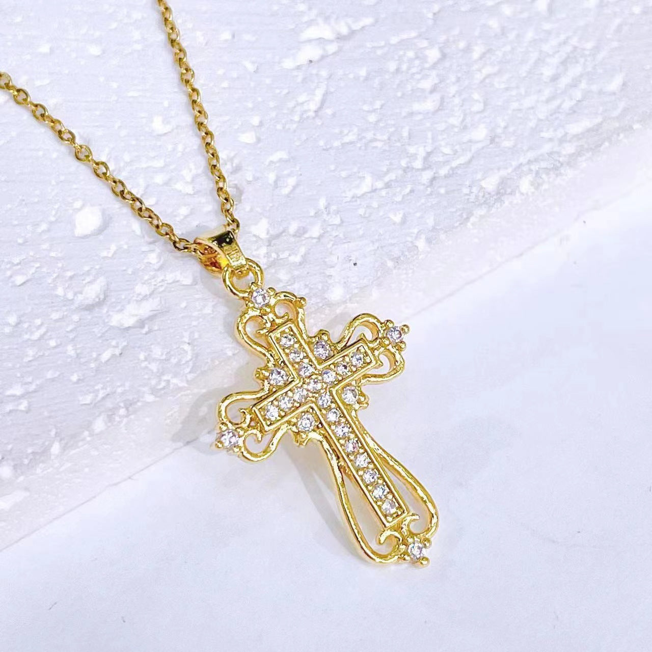 Women's Titanium Steel Palace Style Cross Light Luxury Necklace