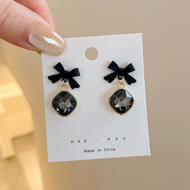 Women's Light Luxury Summer Fashion Stall Night Earrings