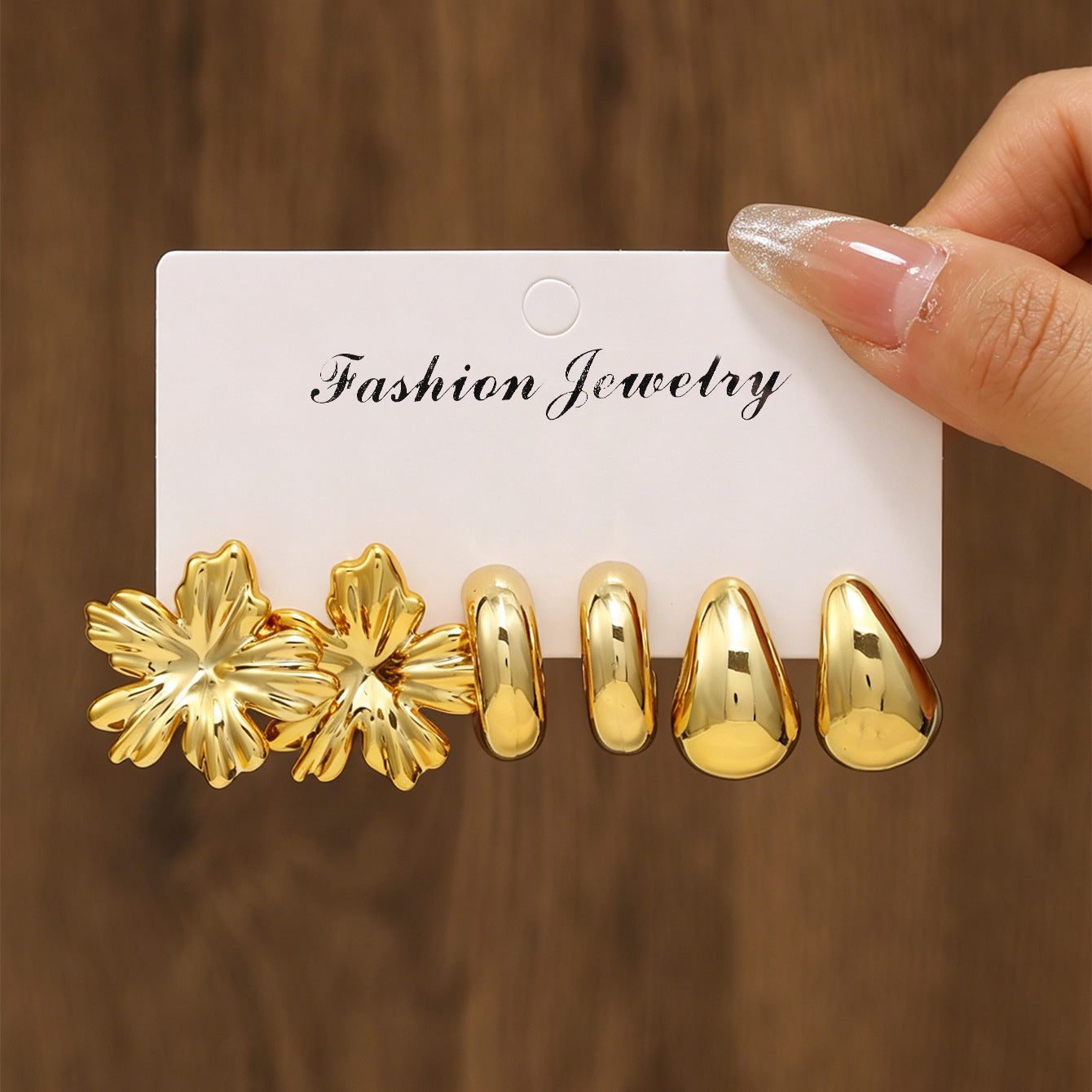 Women's Gold Geometric Fashionable High Sense Combination Earrings