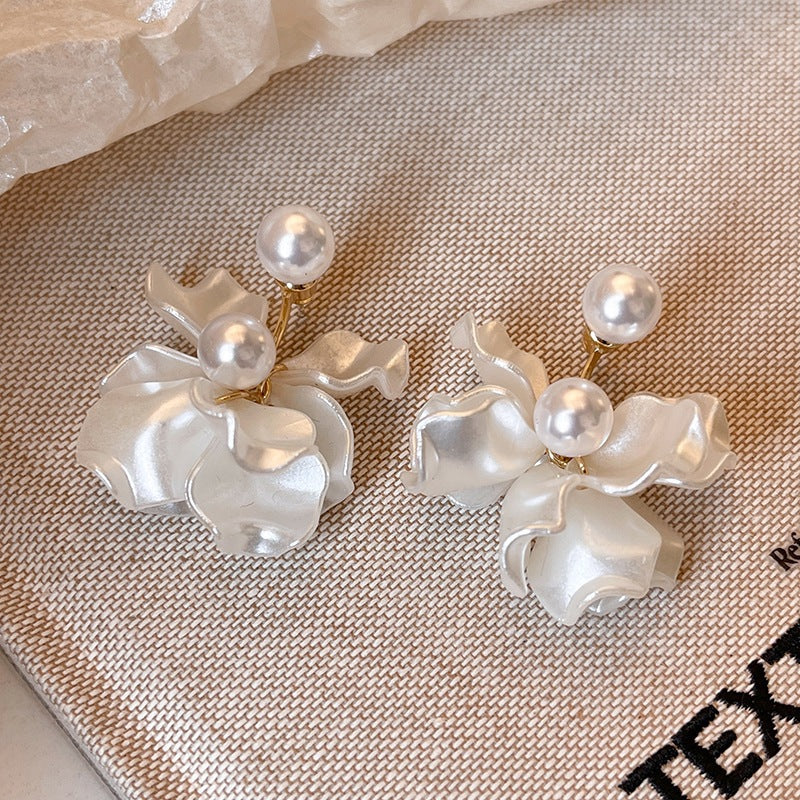 High-grade Elegant Pearl Design White Petal Ear Accessory Super Fairy Stud Earrings