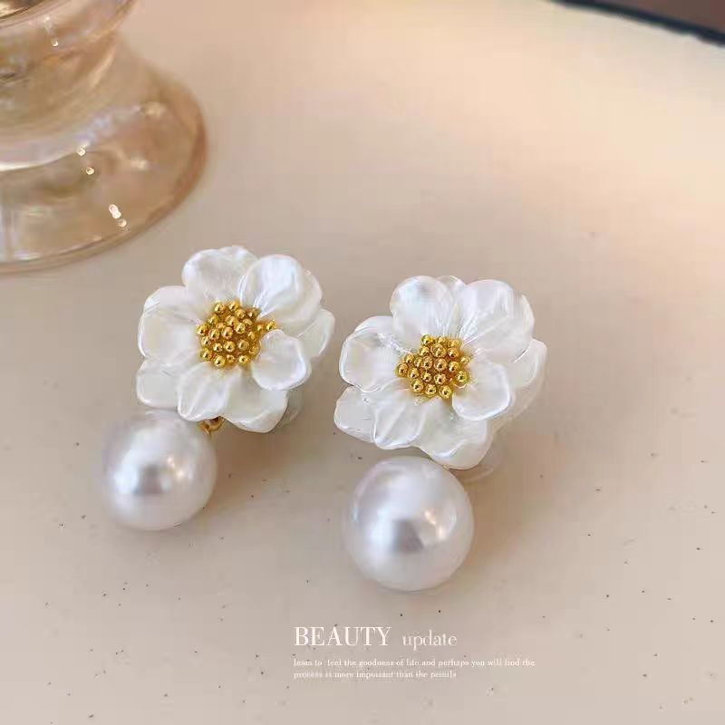 Fairy White Flower Pearl Niche Design Advanced French Entry Lux Rings
