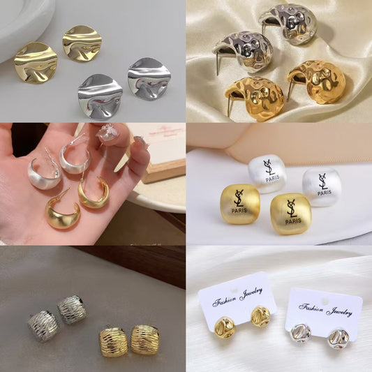 Women's Retro Aloofness Style Geometric Irregular Gold Niche Design Rings