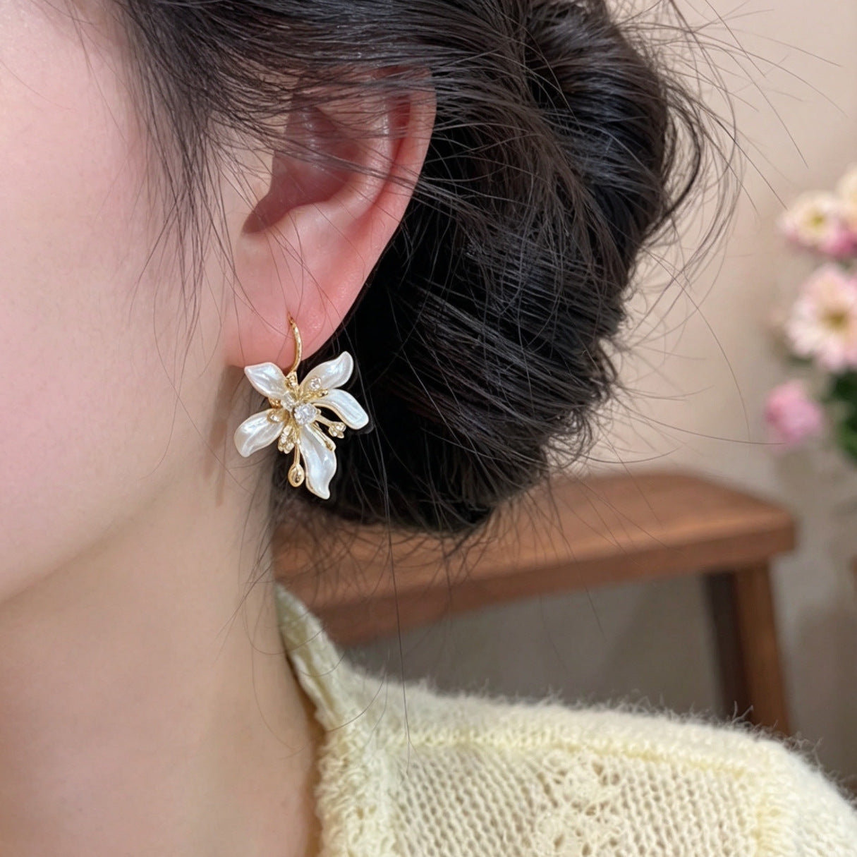 Women's Gentle Drip Glazed Flower Zircon Fashion Temperamental Rings