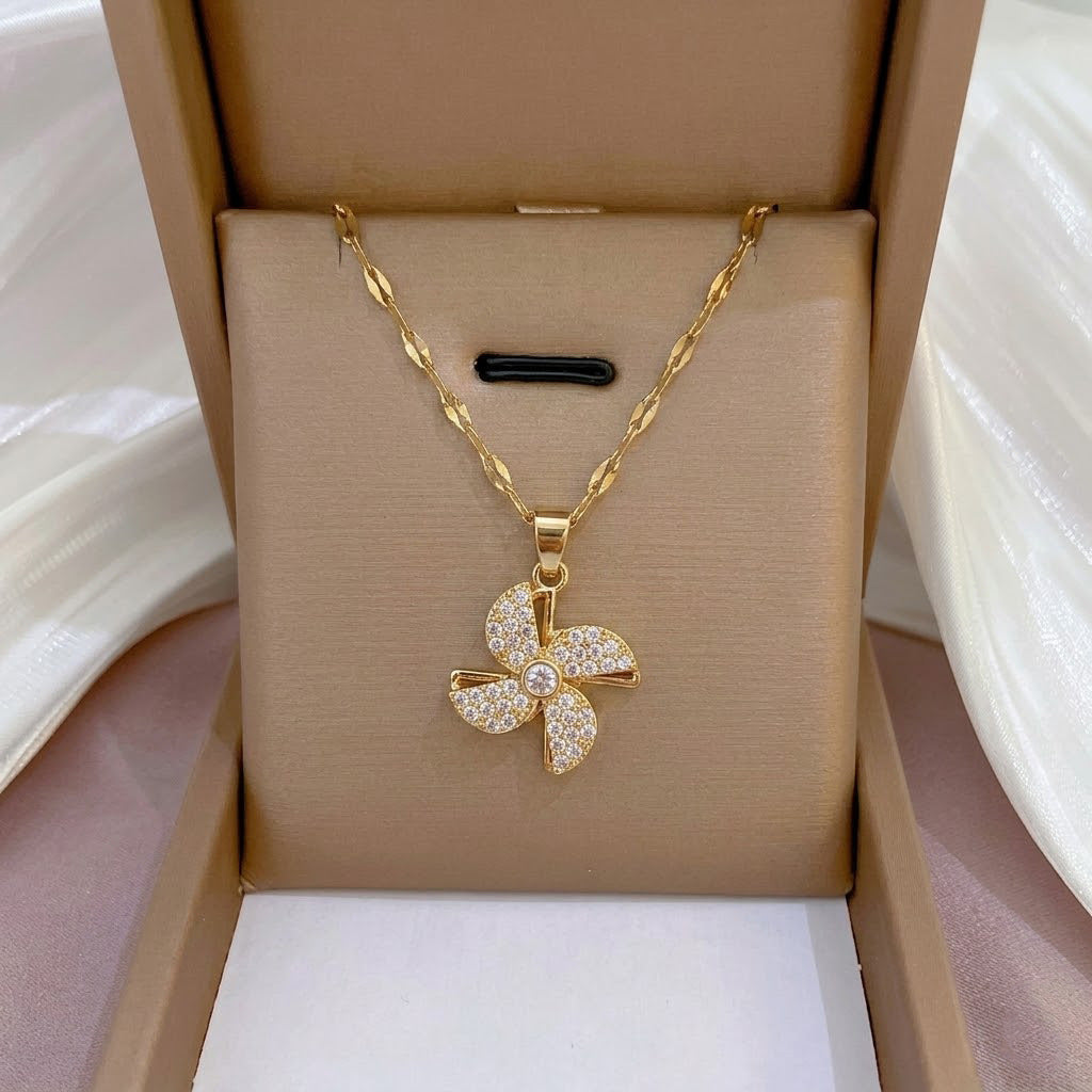 Design Rotating Bauhinia Zircon Flower Gas Clavicle Chain Necklace