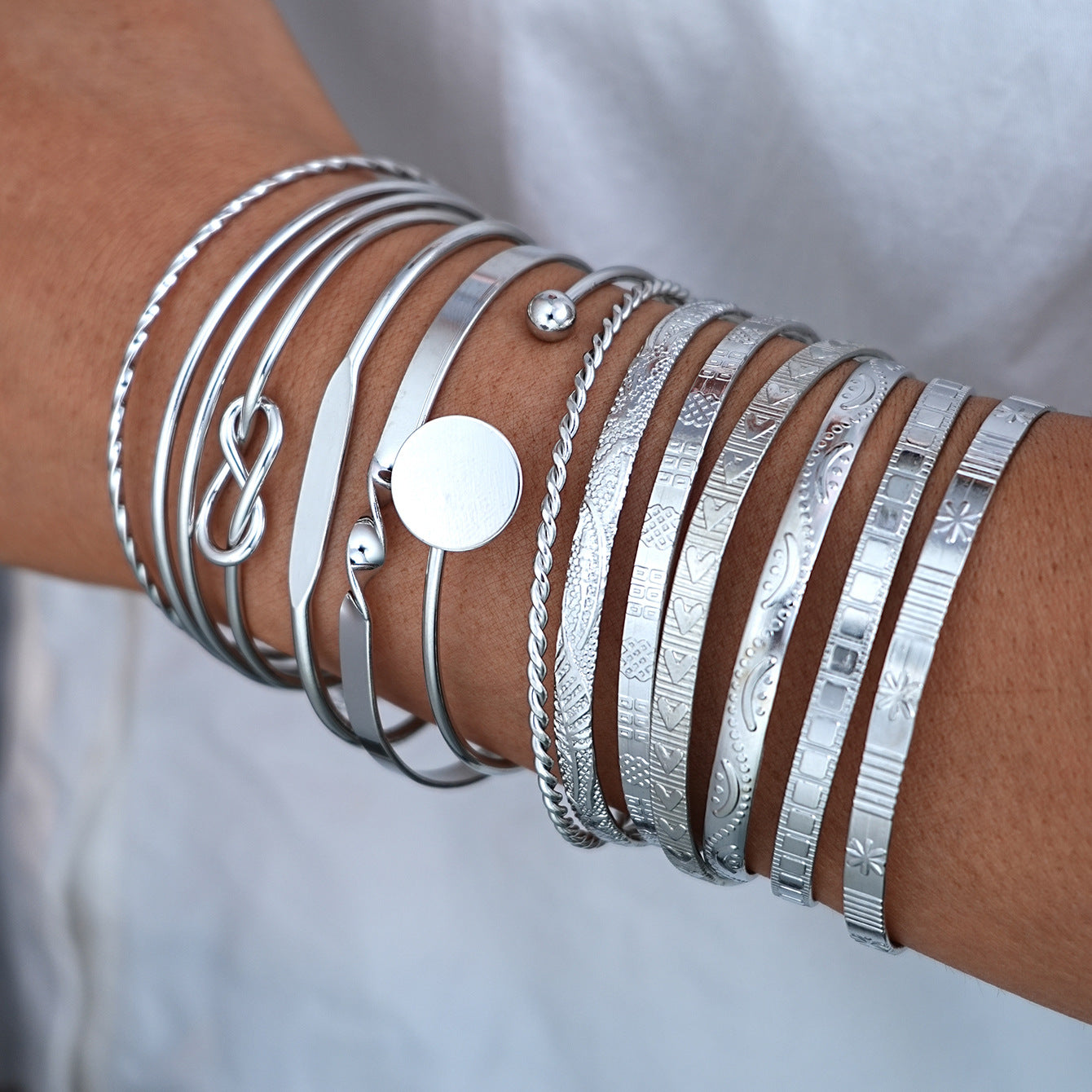 Leaves Glossy Irregular With Personality Stripes Bracelets