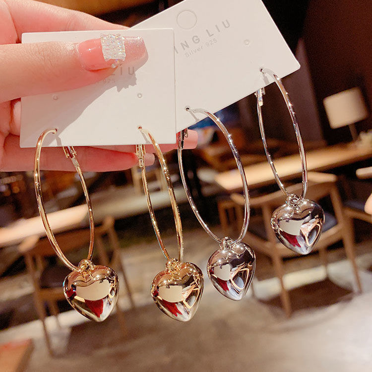Personalized Fashionable Hollow Heart-shaped Big Ear Mimi Rings