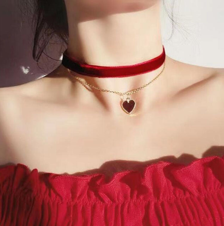 Women's Collar Red Peach Heart Vintage Veet High-grade Necklaces