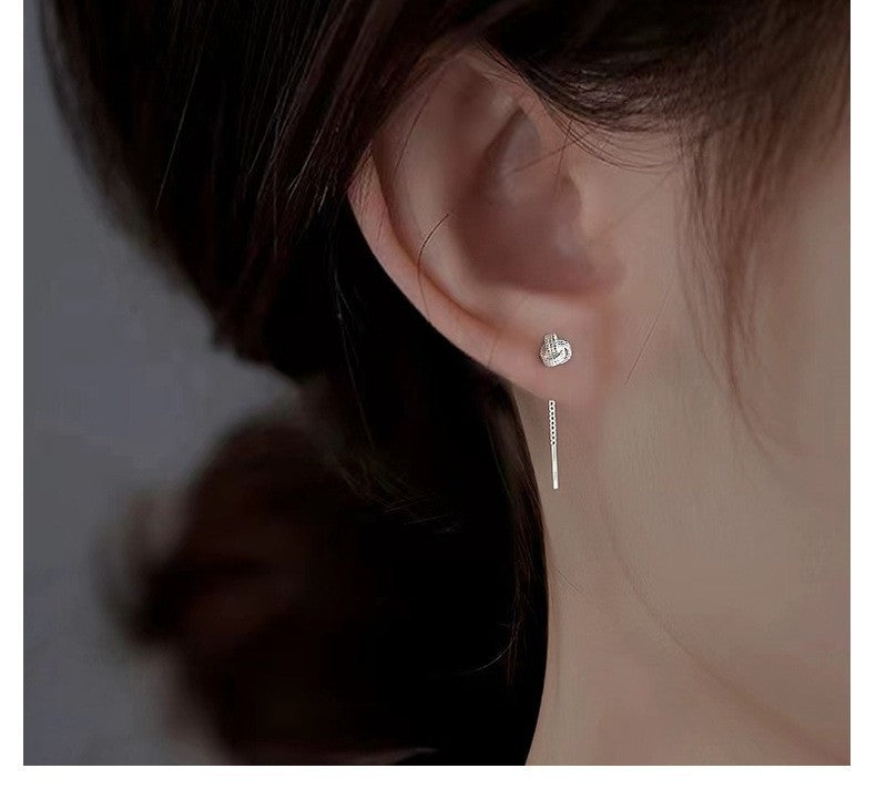 Women's Small Simple Hollow Pearl High-grade Refined Stud Earrings