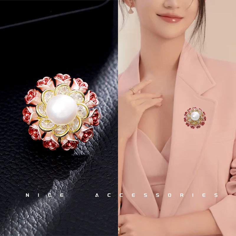 Women's Golden Carp Brooch Exquisite Corsage Luxury Brooches
