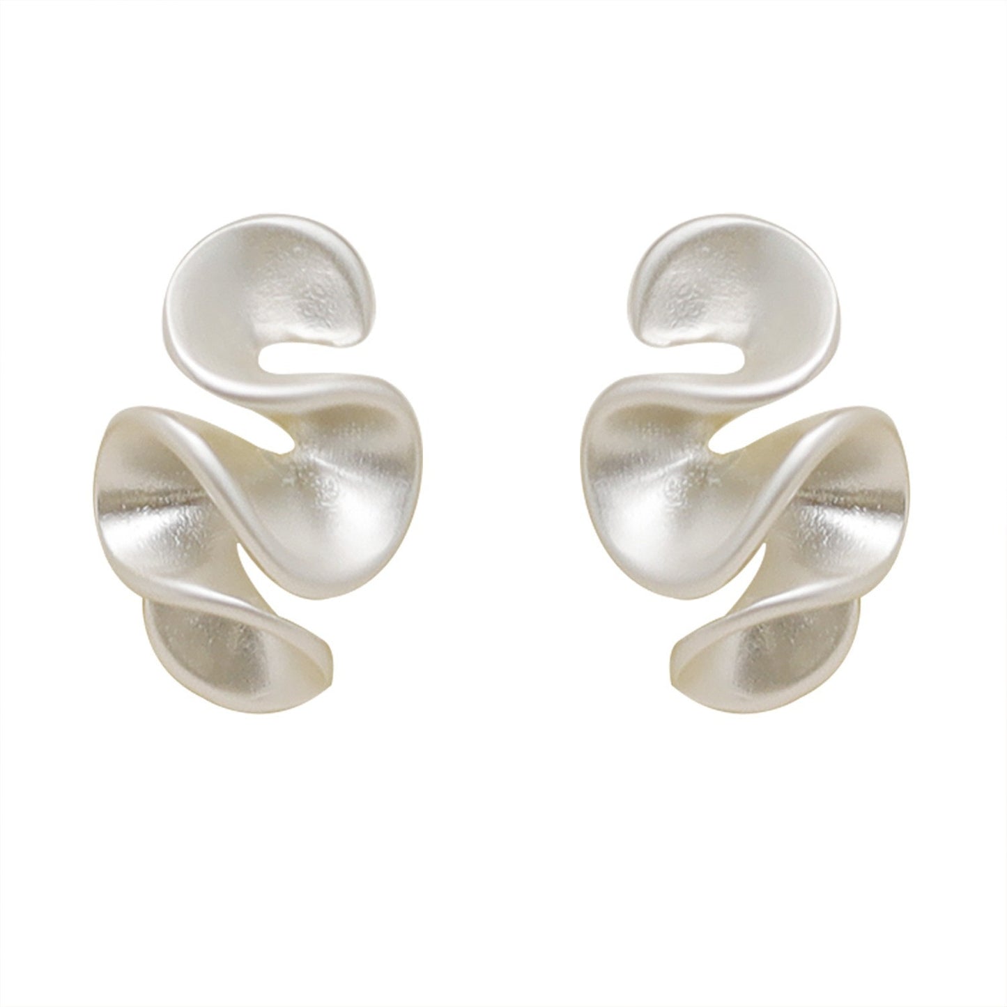 Bright Sier Irregular Cream Flower Geometric Earrings