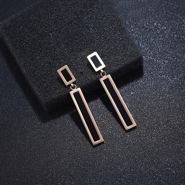 Women's Elegant Long Geometry Rectangle Exaggerated Rose Gold Titanium Rings