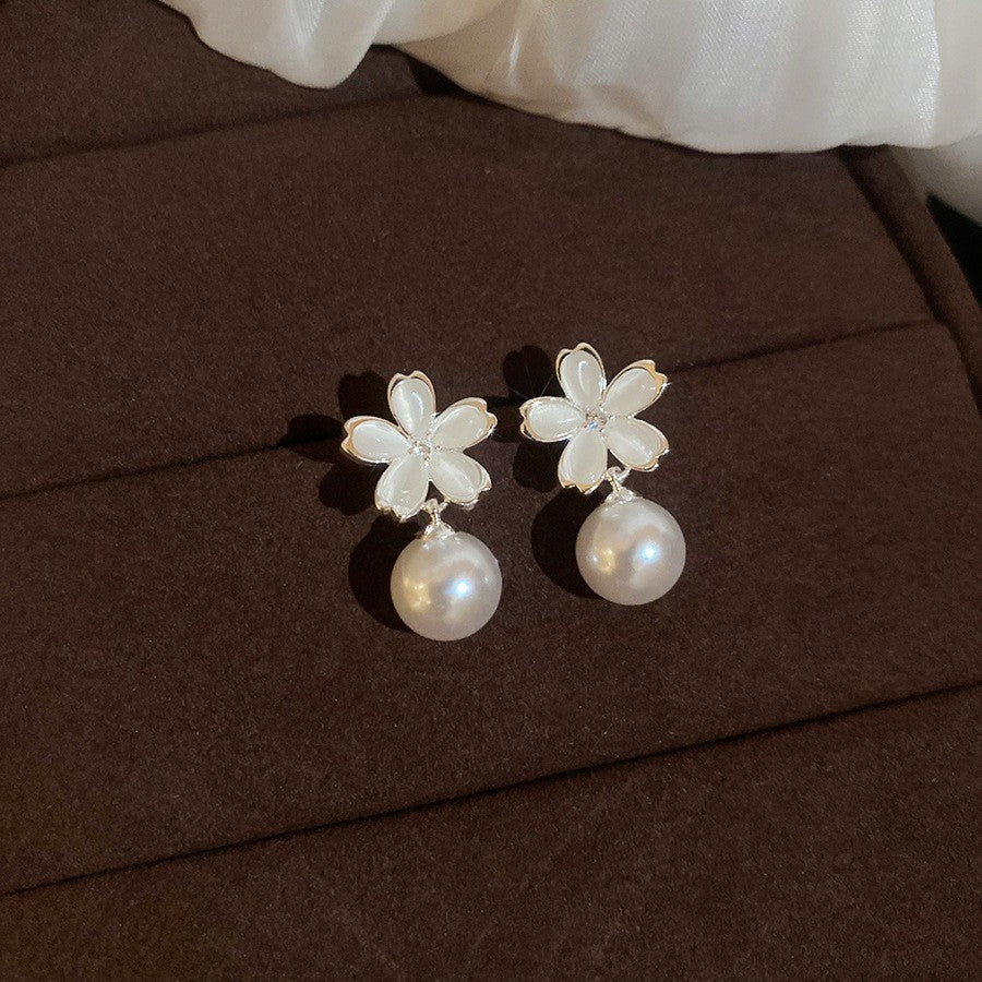 Women's Style Refined Zircon Flower Pearl Light Luxury High-grade Ear Earrings