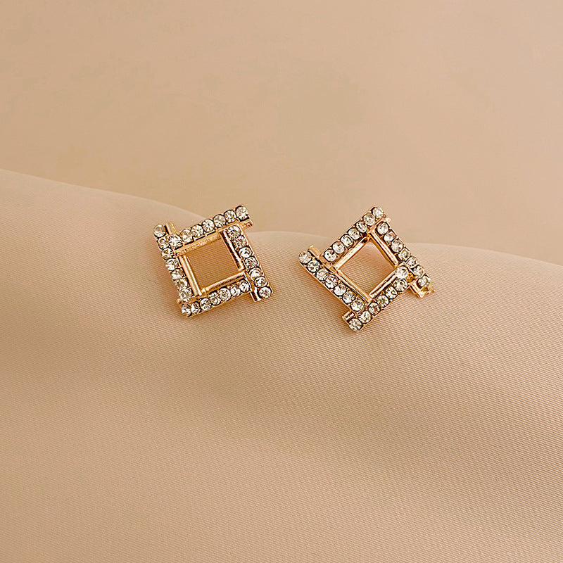 Pearl High-grade Butterfly Ear Clip Fashionable Earrings