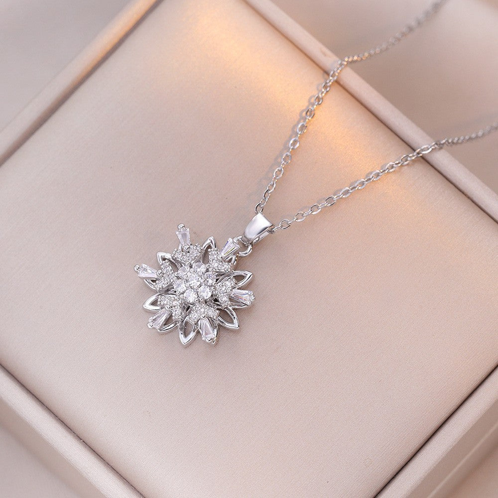 Female Minority Fashion Design Rotating Bauhinia Zircon Flower Necklace