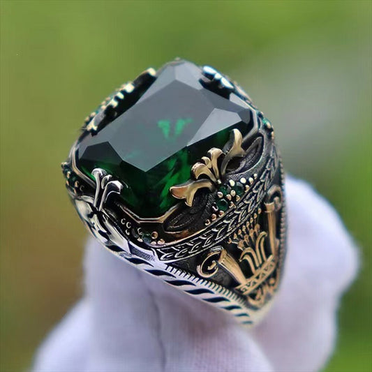 Men's Inlaid Emerald Luxury Personality Retro Domineering Attending Banquet Ring