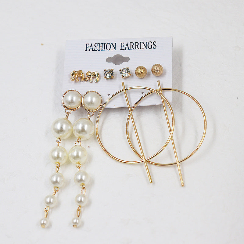 Women's Exaggerated Pearl Crystal Metal Pairs Plate Earrings