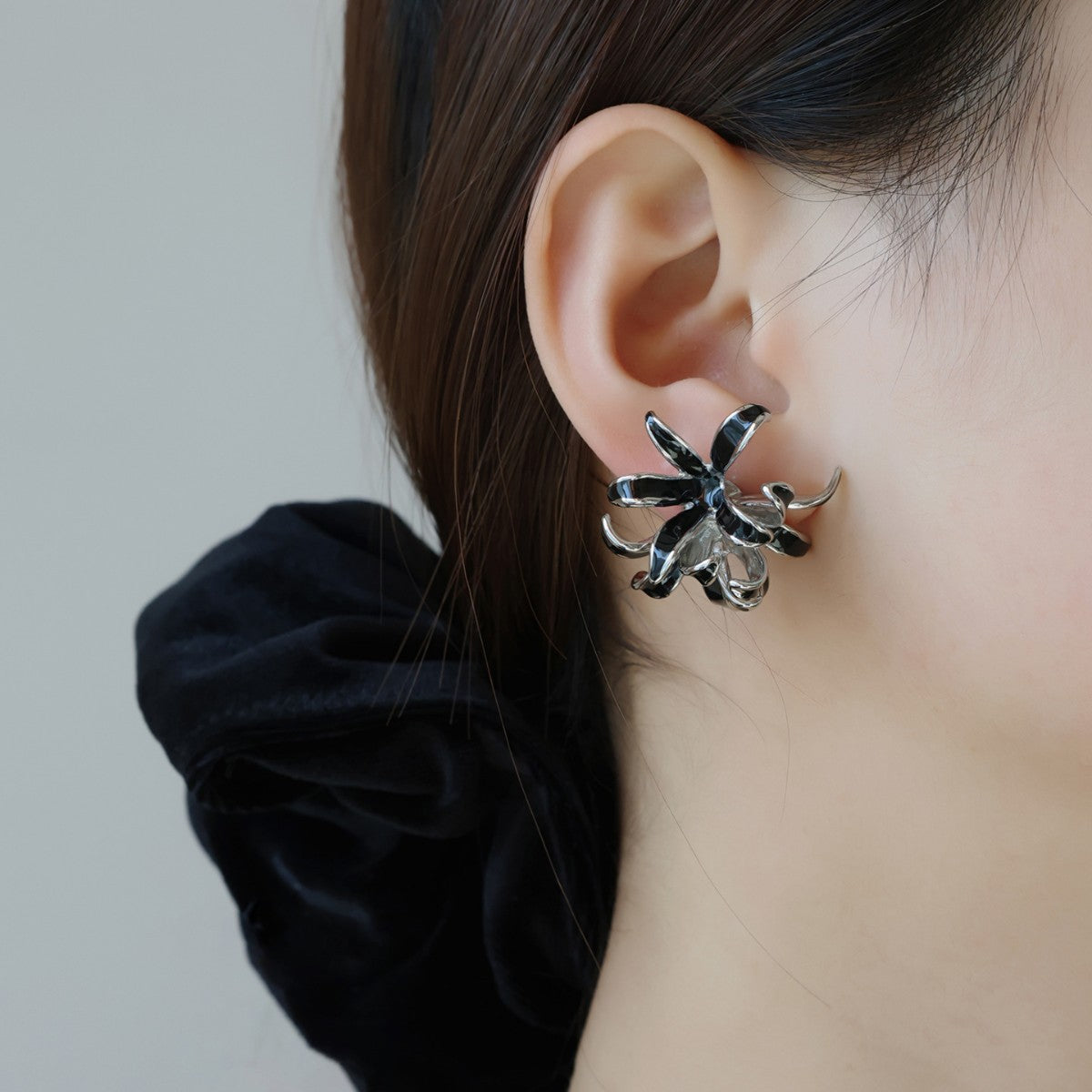 Women's Zhang Flower Stylish Enamel Light Luxury Stud Earrings