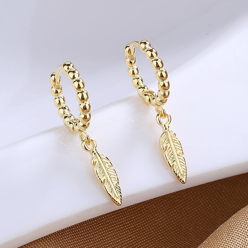 Simple Graceful Sier Niche Love Light Ear Clip Earrings