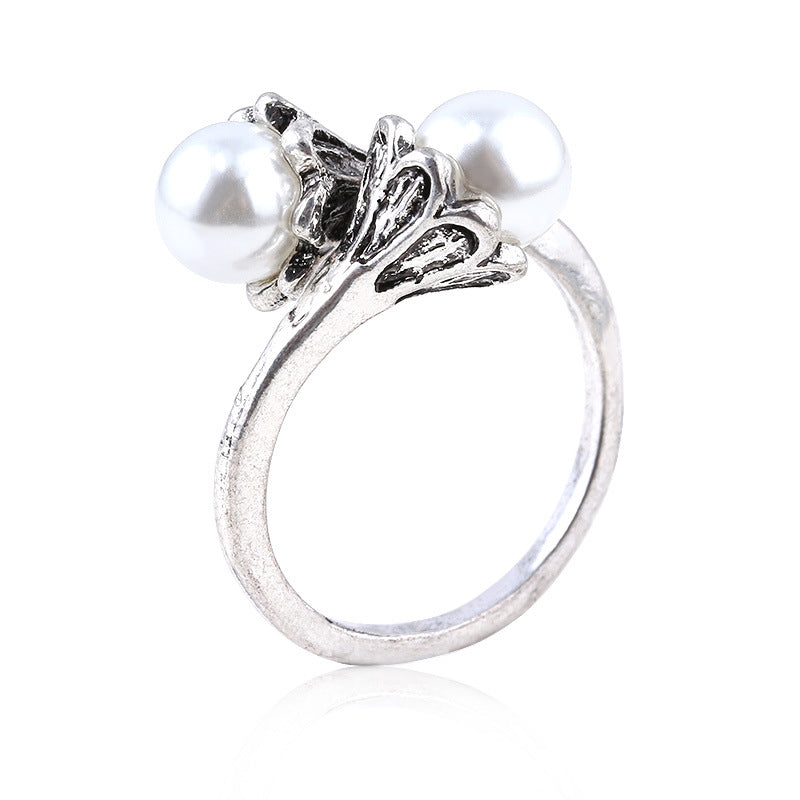 Women's Pearl Devil Dragon Mother Retro Popular Film Ring
