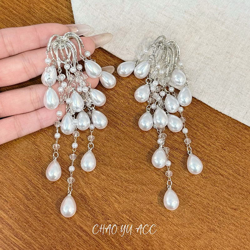 French Entry Lux Pearl Waterfall Tassel Fashion Niche Design Earrings