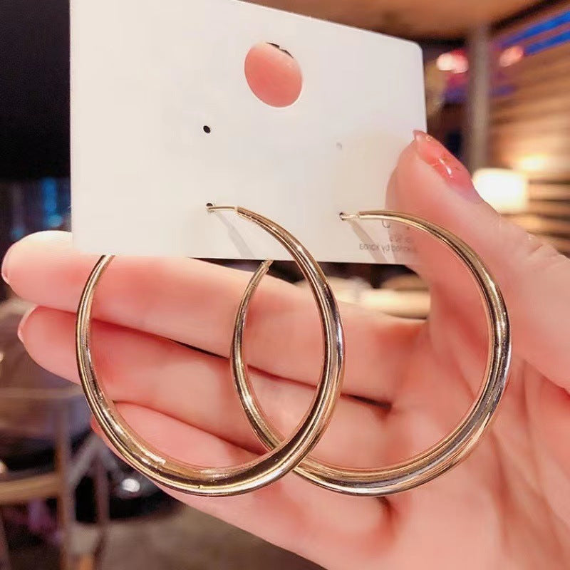 High-grade Thick Metal Circles Large Personality Earrings