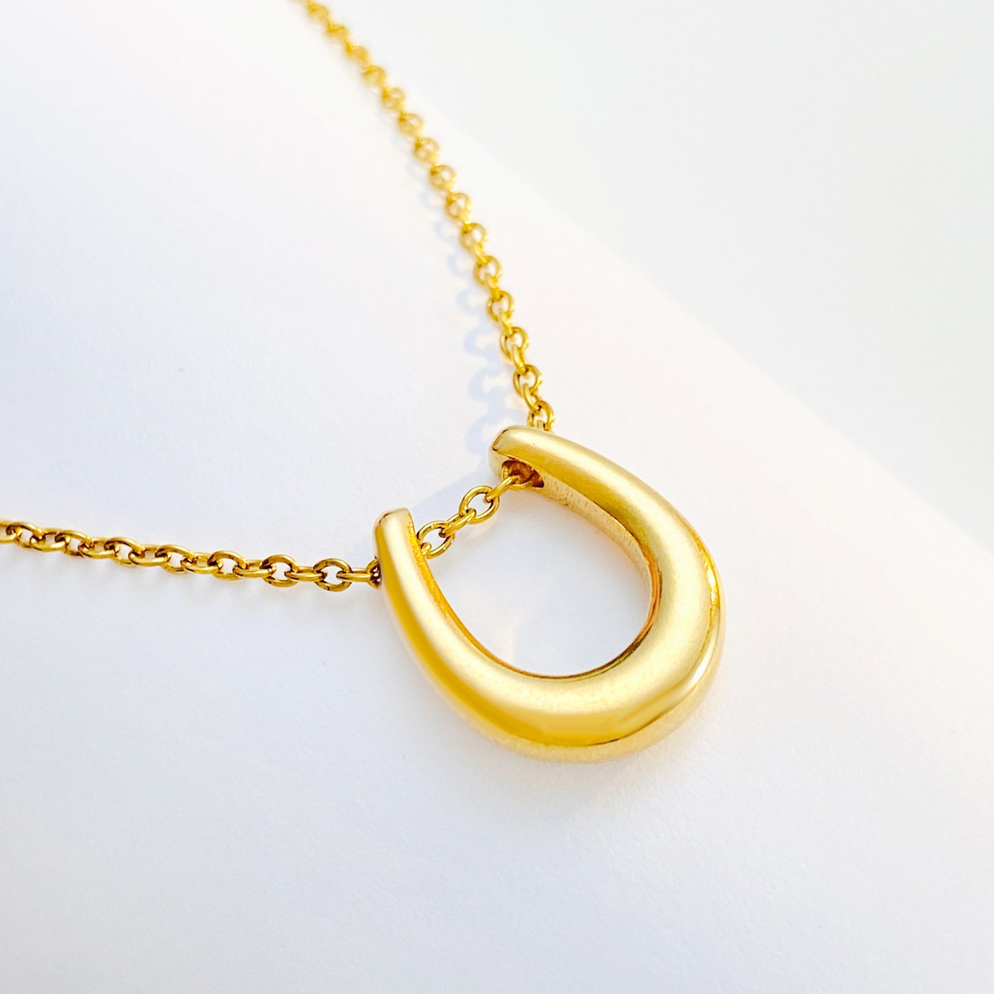 Titanium Steel Horseshoe U-shaped Female Style Design Necklaces