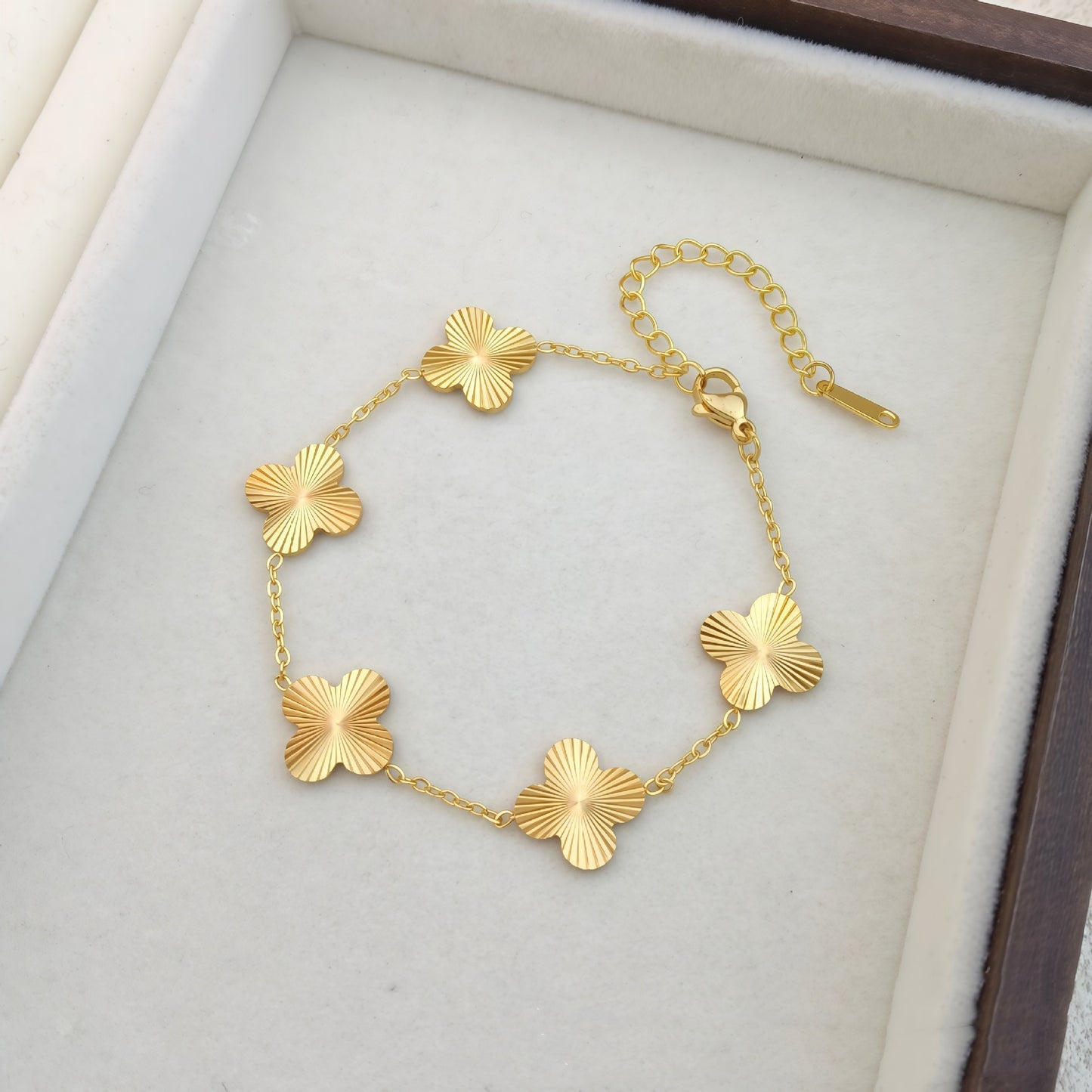 Stainless Steel Hollow Clover V-shaped Heart Affordable Luxury Bracelet