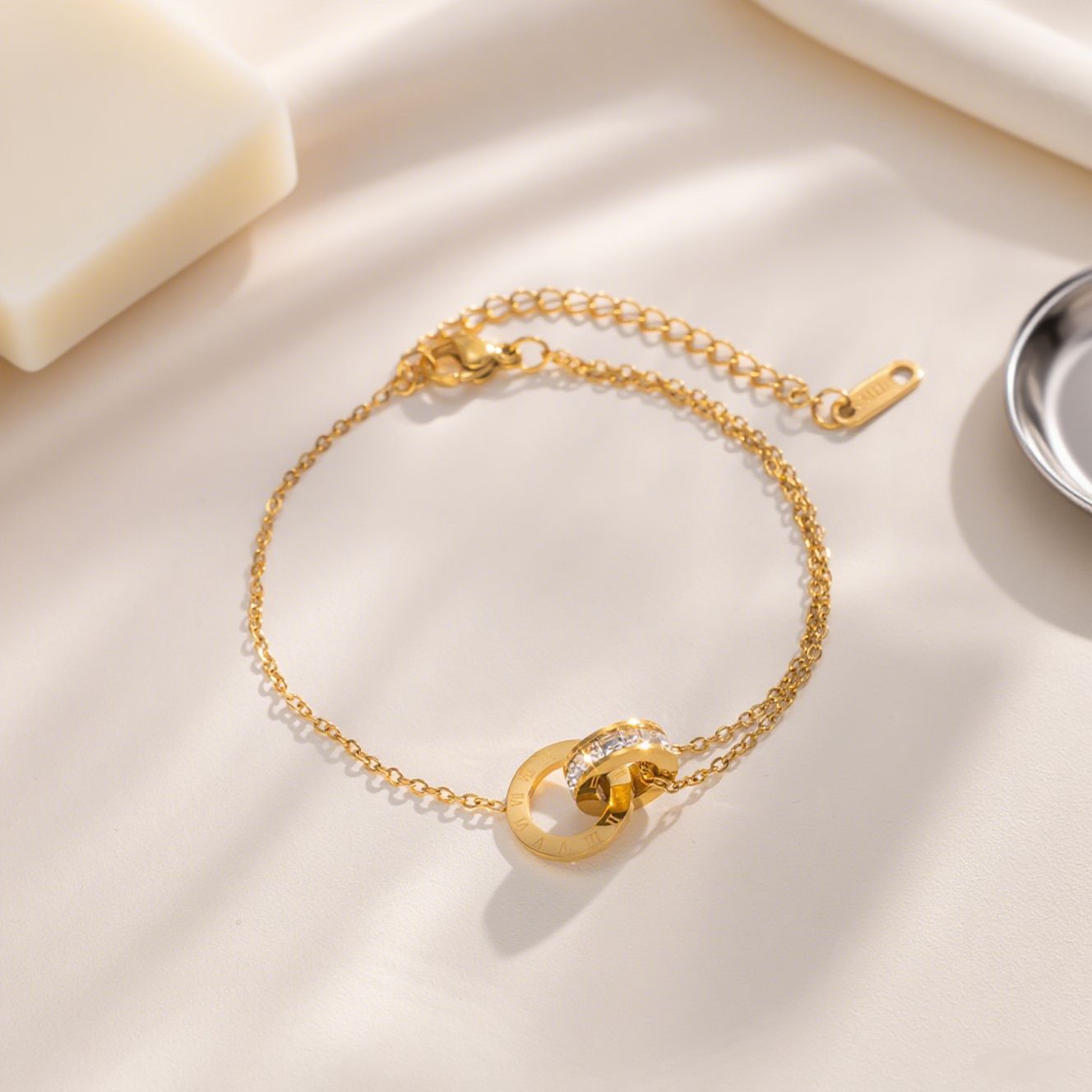 Women's Commuter Titanium Steel Light Luxury Couple Bracelets
