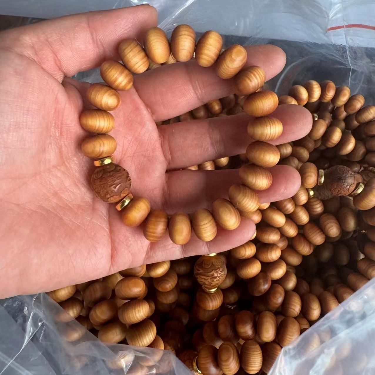 Black Oil High Density Wooden Prayer Beads Gentiana Pattern Bracelet
