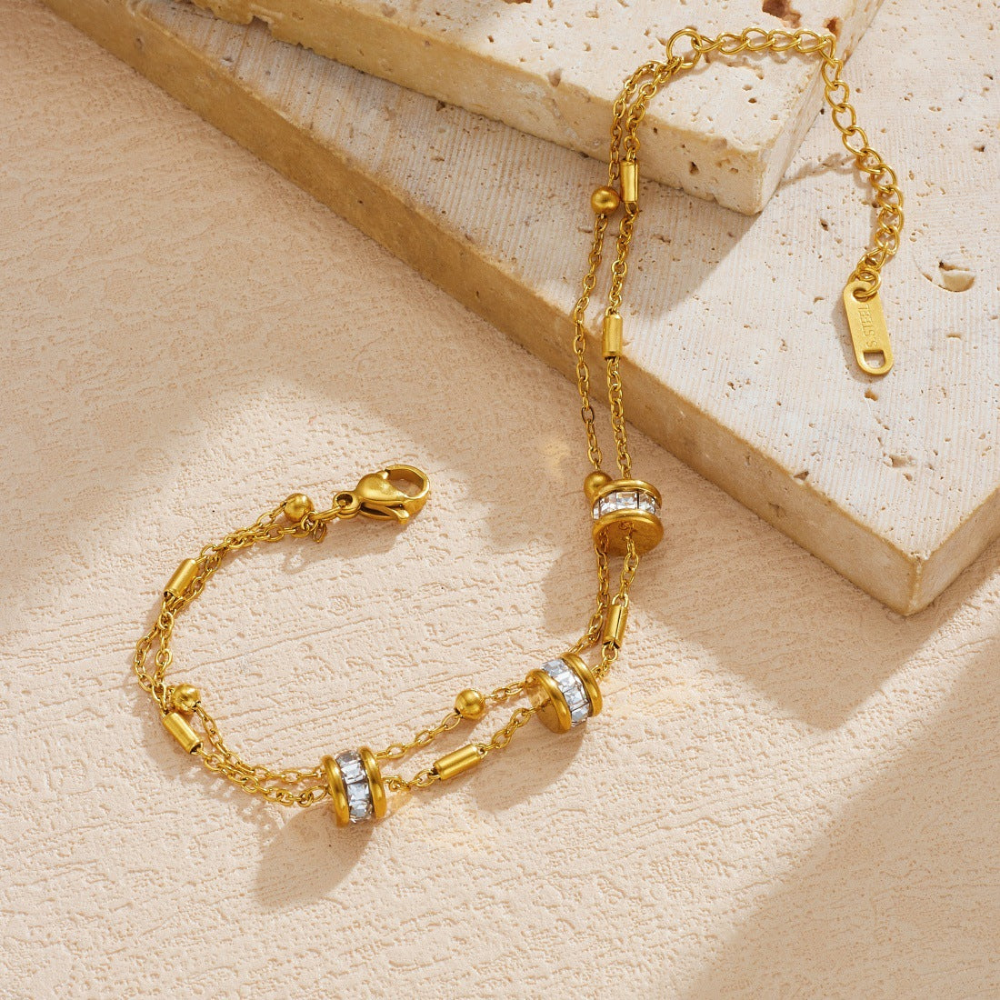 Fashion High-grade Gold-plated Twin Chain Stainless Steel Round Hand Bracelet