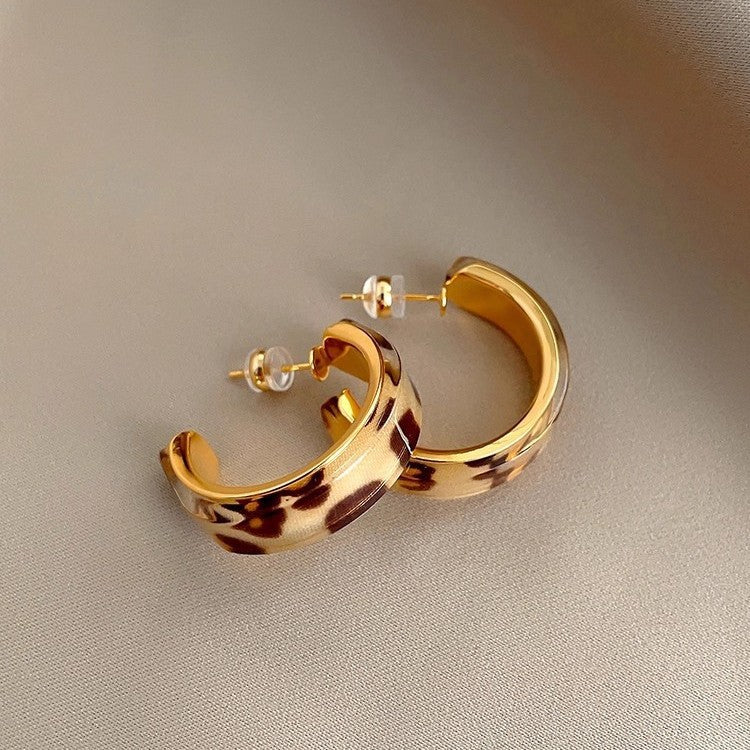 Women's Retro Coffee Color Style Light Luxury Temperament High Sense Stud Earrings